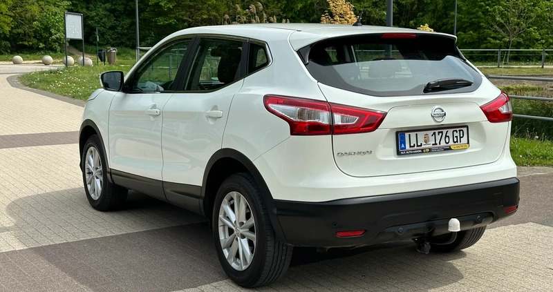 Nissan Qashqai cena 57900 przebieg: 120000, rok produkcji 2017 z Wrocław małe 562